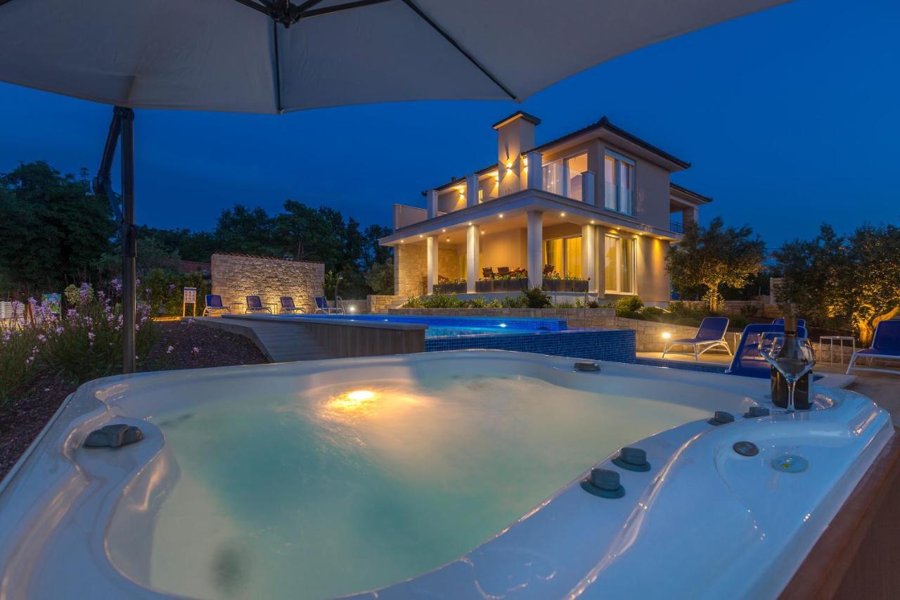 Villa Roko มาลินสกา ภายนอก รูปภาพ